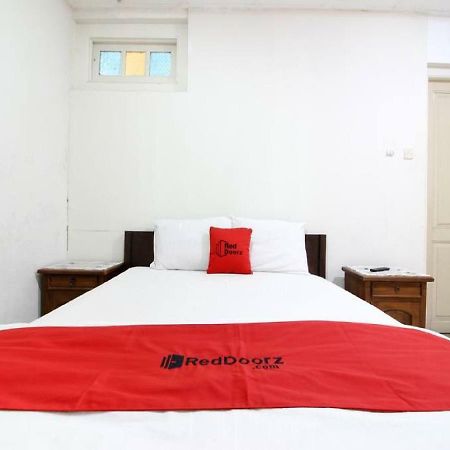 Reddoorz Syariah Near Wijilan Yogyakarta Hotel Exterior photo