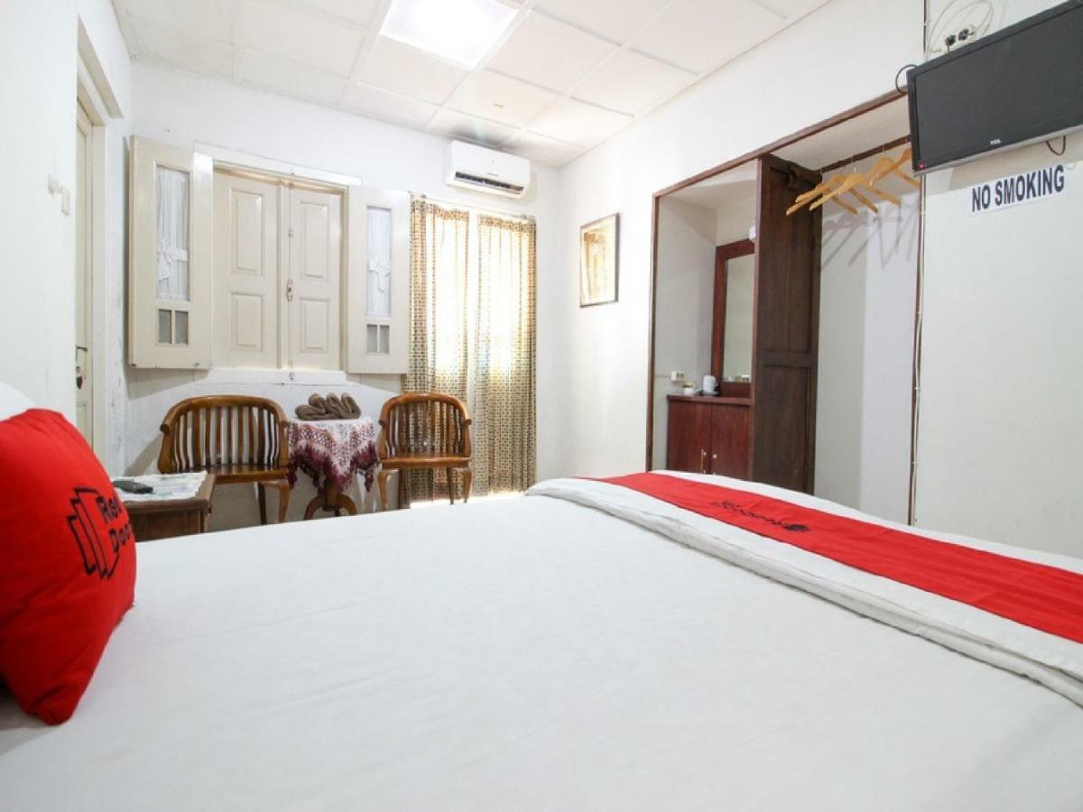 Reddoorz Syariah Near Wijilan Yogyakarta Hotel Exterior photo