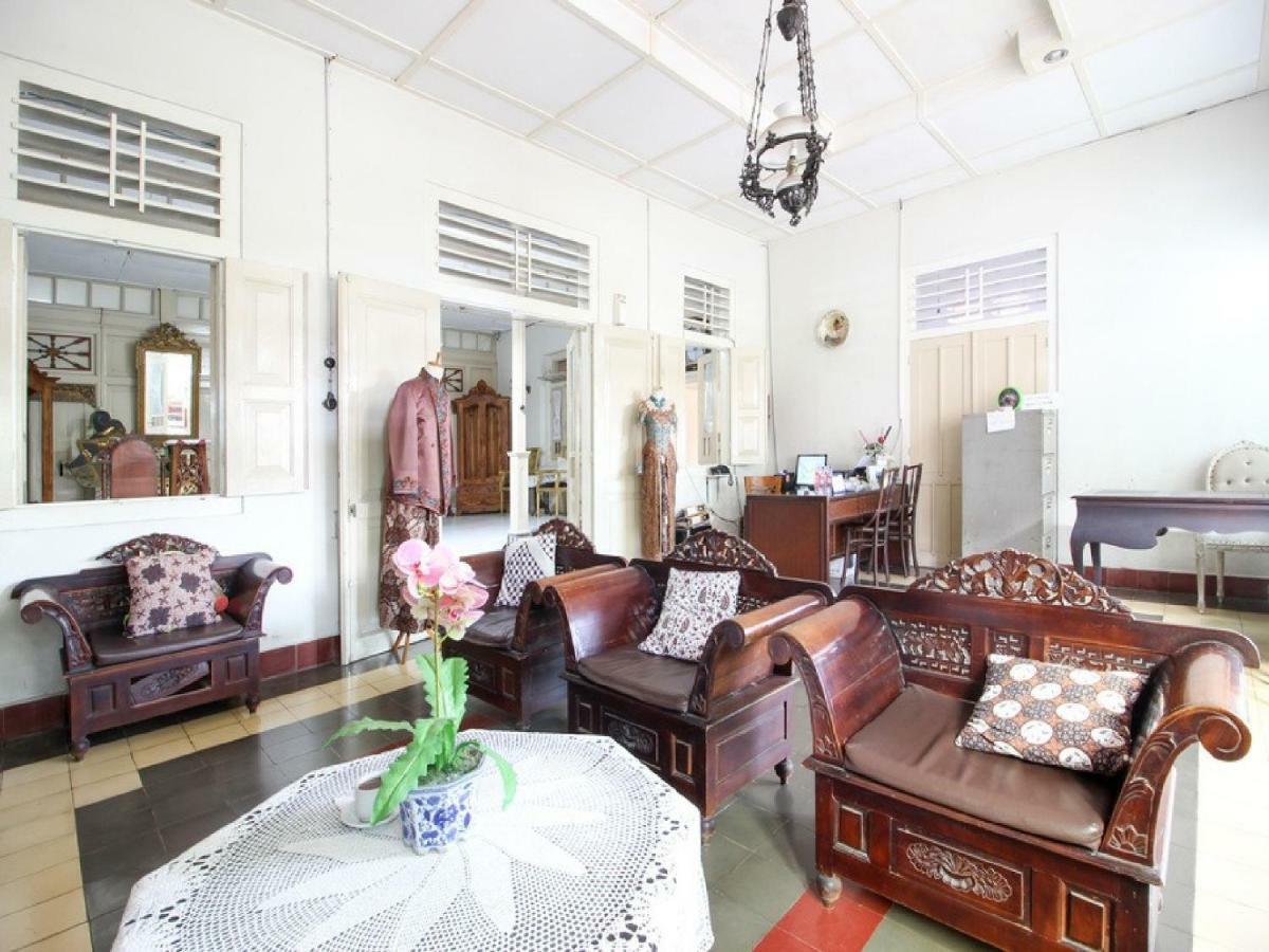 Reddoorz Syariah Near Wijilan Yogyakarta Hotel Exterior photo