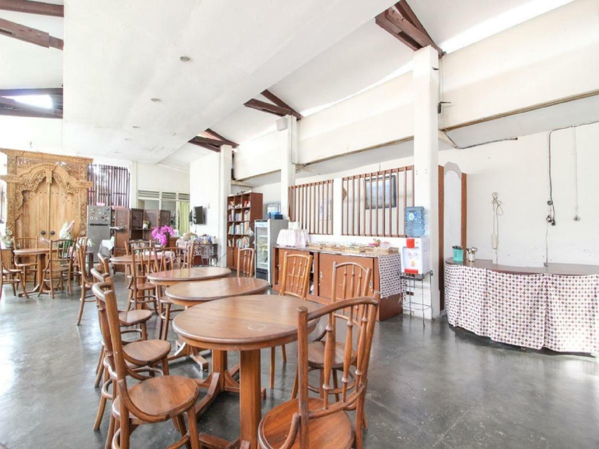 Reddoorz Syariah Near Wijilan Yogyakarta Hotel Exterior photo